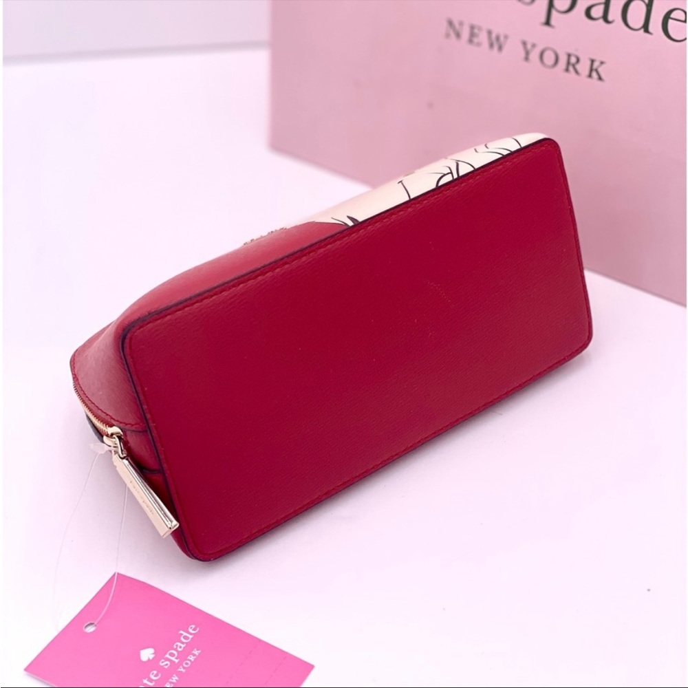 🍓 Kate Spade X Disney 🍓 Cruella Makeup
Cosmetic Bag - Picture 4 of 16